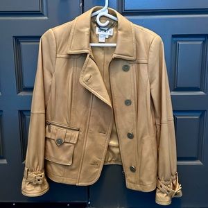 W by Worth women’s premium leather jacket. Size 8.